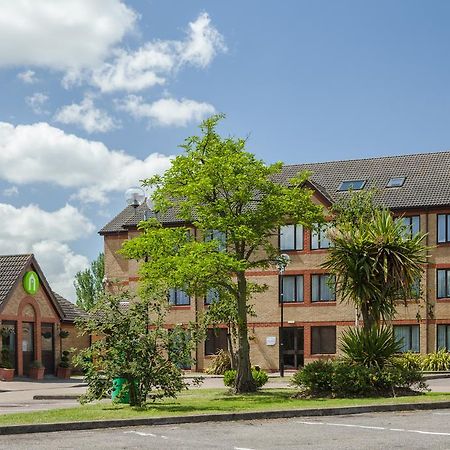 Campanile Hotel Дартфорд Экстерьер фото