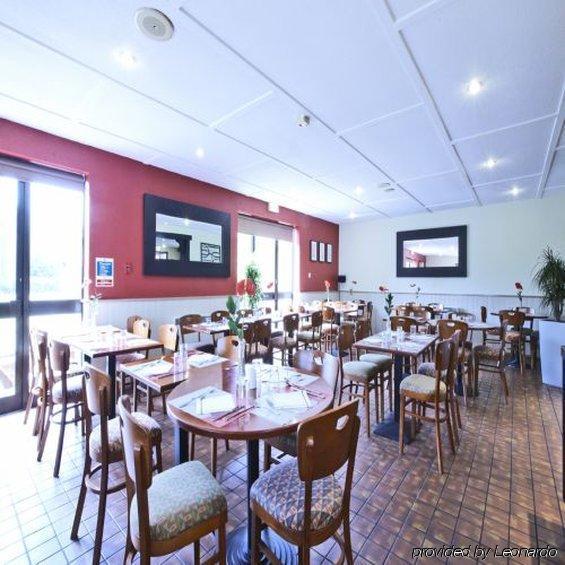 Campanile Hotel Дартфорд Ресторан фото
