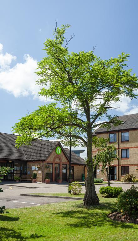 Campanile Hotel Дартфорд Экстерьер фото